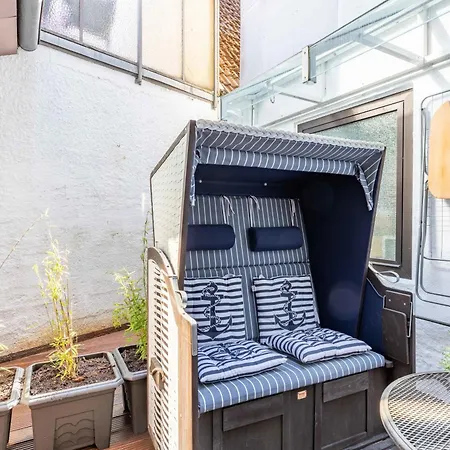 Haus Zum Seiltaenzer - Leuchtturm Eckernförde